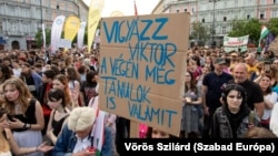 Vonulásos diáktüntetés a Kossuth tértől az Oktogonon át a Fidesz székházhoz 2023. május 19-én (képünk illusztráció)