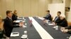 Ministarka finansija SAD Dženet Jelen razgovara sa britanskim ministrom finansija Džeremijem Hantom na marginama sastanka ministara finansija i guvernera centralnih banaka G7, u Nigati, Japan, 13. maj 2023. 