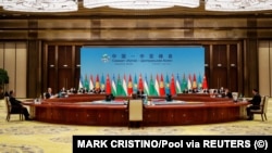 В ходе саммита «Китай – Центральная Азия» с участием руководителей Китая, Казахстана, Узбекистана, Таджикистана, Туркменистана и Кыргызстана. Сиань, Китай, 19 мая 2023 года