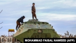 تانک‌های به جا مانده از دوران روس‌ها در افغانستان 