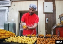 فروش زولبیا و بامیه در ایران