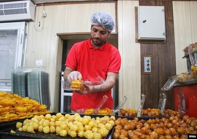 فروش زولبیا و بامیه در ایران