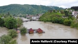 Poplave u Bosanskoj Krupi, na sjeverozapadu BiH, 17. maj 2023. 