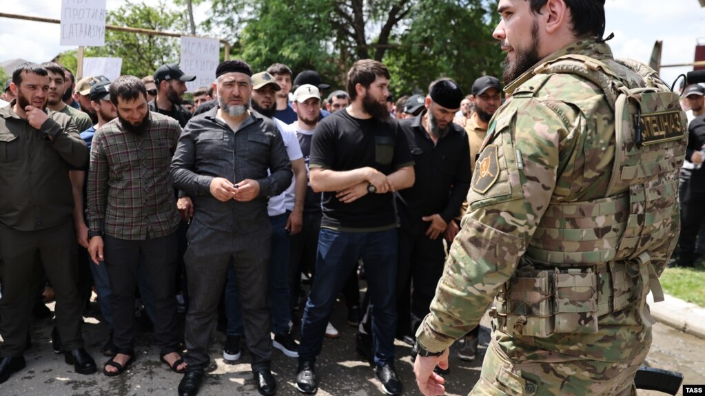 Çeçenistanda yeniyetmənin cəsədini meydana çıxarıblar