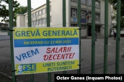 Peste 150.000 de cadre didactice din școli și licee au fost în grevă generală săptămâna aceasta, nemulțumite de nivelul salariilor.