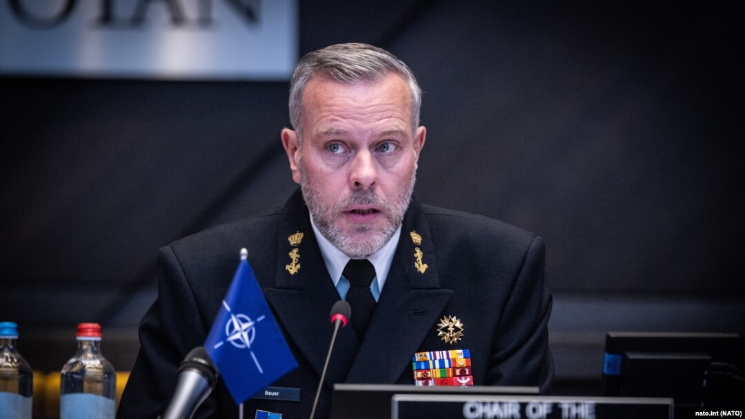 Șeful Comitetului militar al NATO, amiralul Rob Bauer, la întâlnirea șefilor de stat major de la sediul Alianței din Bruxelles, Belgia, 17 ianuarie 2024. 