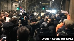 Protest ispred sedišta Republičke izborne komisije u Beogradu, 20. decembar 2023.