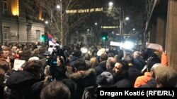 Protest ispred zgrade Republičke izborne komisije u Beogradu, 20. decembar 2023. 