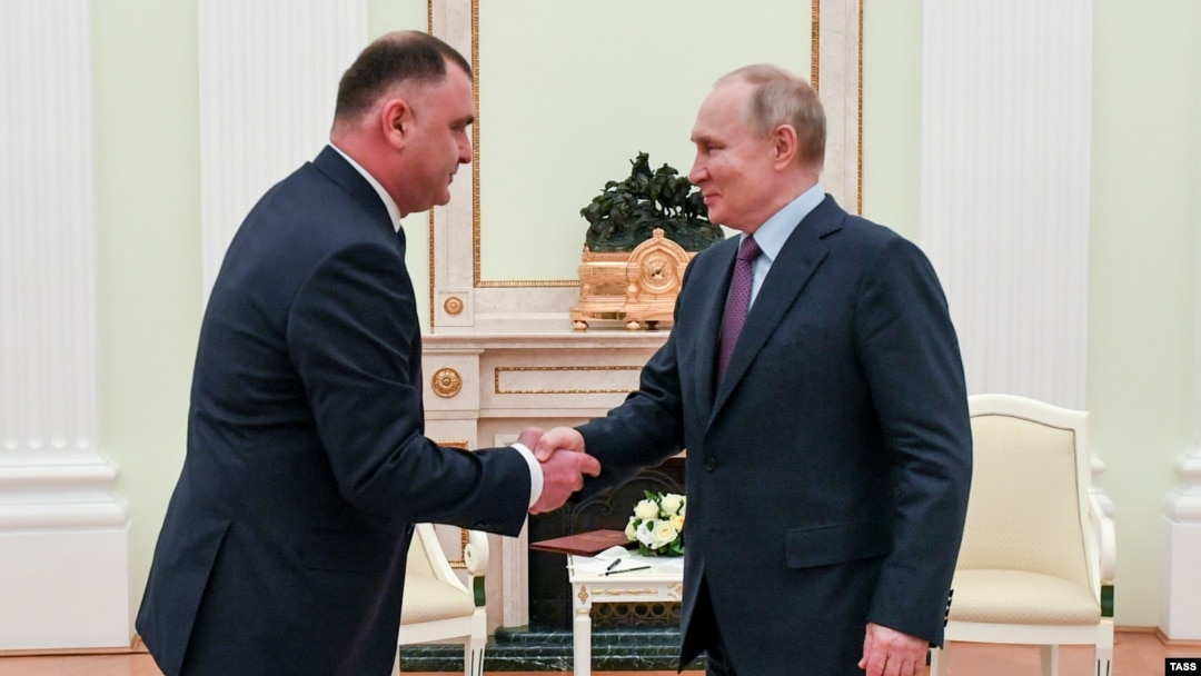 Алан Гаглоев и Владимир Путин, архивная фотография