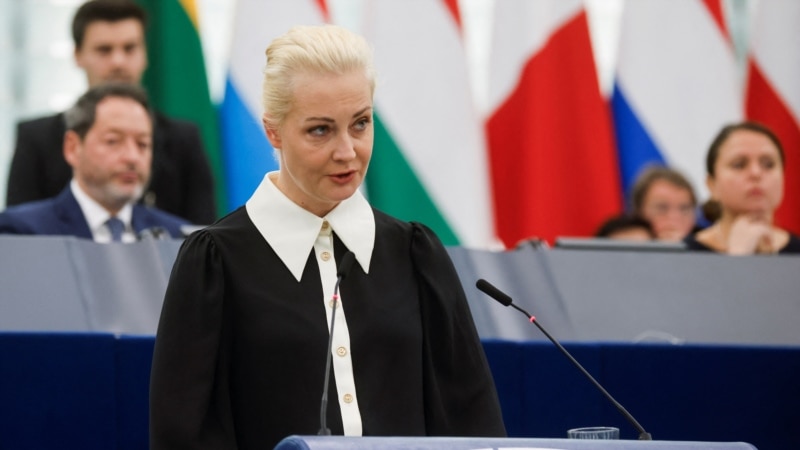 Навалнаја во Европскиот Парламент повика на борба против Путин со други средства