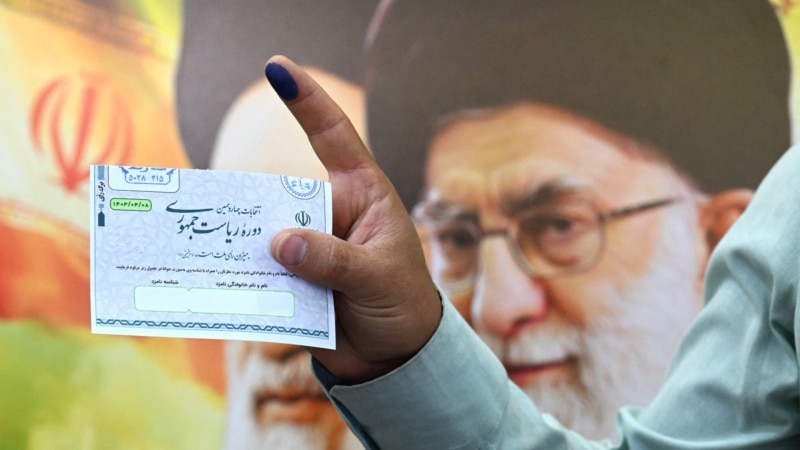 Iran Cracks Down On Social Media Accounts For 'Discouraging' Voting