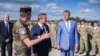 Președintele Klaus Iohannis a declarat, într-o vizită la Cincu/jud. Sibiu cu premierul Luxemburgului Xavier Bettel, că pe teritoriul României nu a căzut nicio dronă rusească în noaptea din 3-4 septembrie.