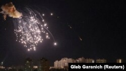 لحظه انهدام یک پهپاد روسی بر فراز کی‌یف، پایتخت اوکراین