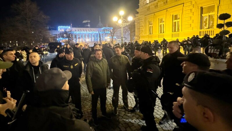 Procesuirano 38 ljudi sa protesta u Beogradu