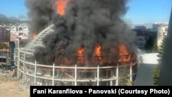 Пожарът е овладян, изгоря част от покривната конструкция на Универсалната зала, 9 април 2024 г. 