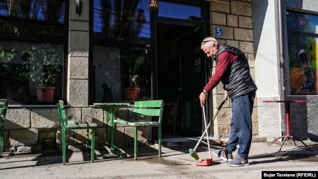 Nuredin Imeri, banor i Janjevës.