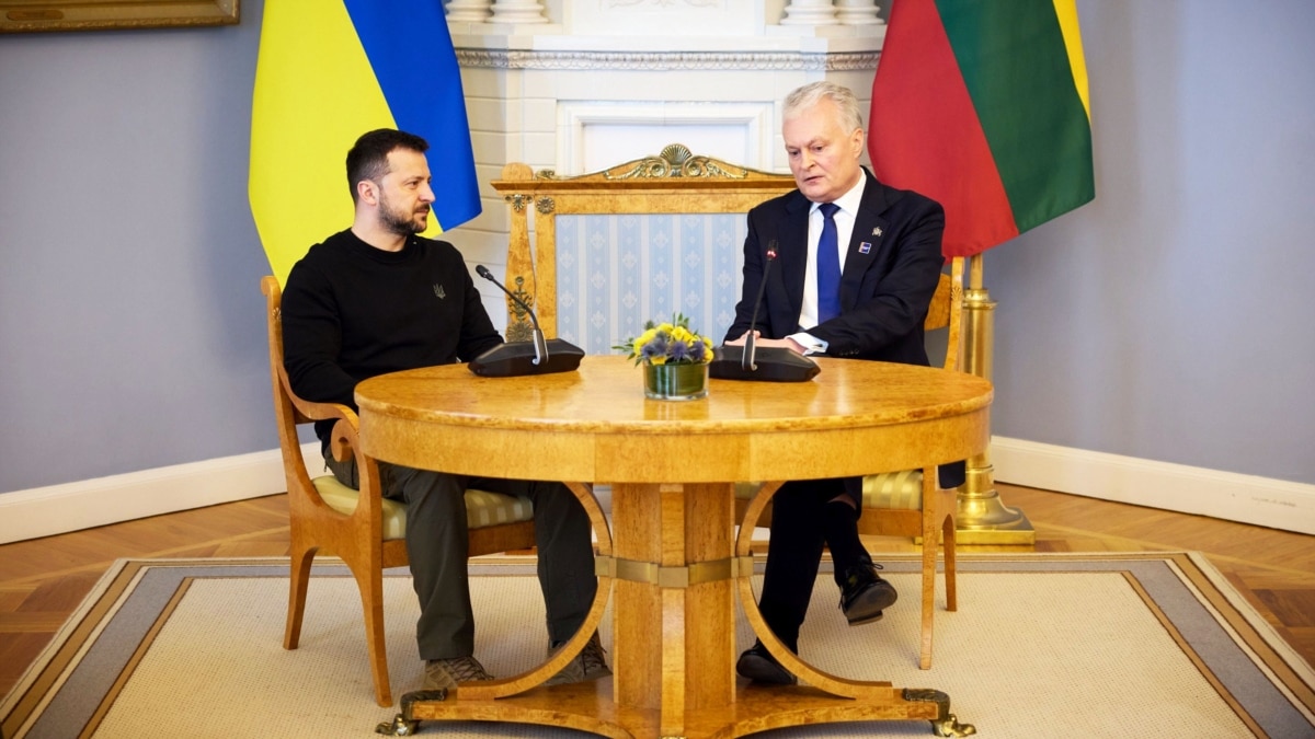 Зеленський обговорив із Науседою дронову угоду та відкриття переговорних кластерів для вступу до ЄС