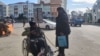 زنده گی پر رنج معلولان در هرات؛ بسیاری از آنان از دریافت امتیازات محروم شده اند