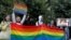 Activiști LGBT iau parte la un protest împotriva amendamentelor la Constituția Rusiei, Moscova, Rusia, 15 iulie 2020
