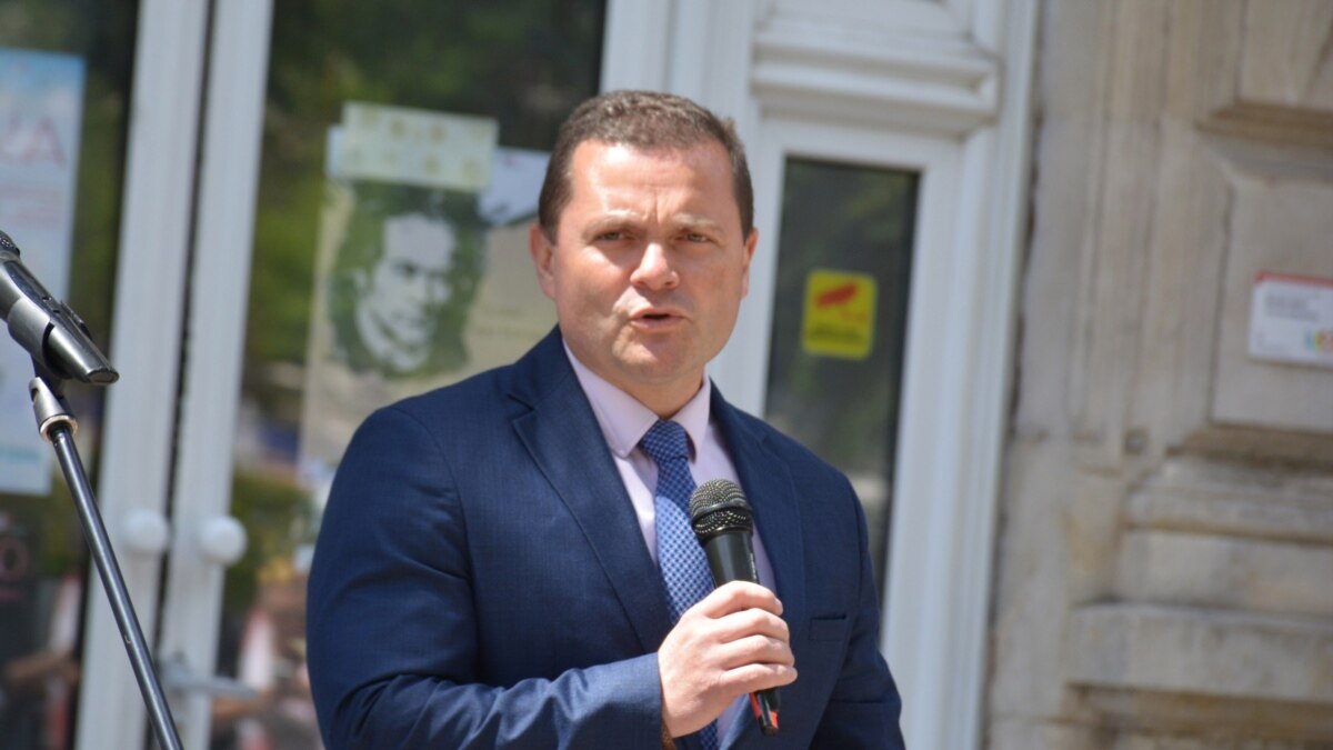 Кметът на Русе, Пенчо Милков, е заобиколил решението на местния