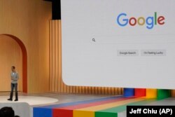 Shefi ekzekutiv i Google-it, Sundar Pichai, gjatë prezantimit.