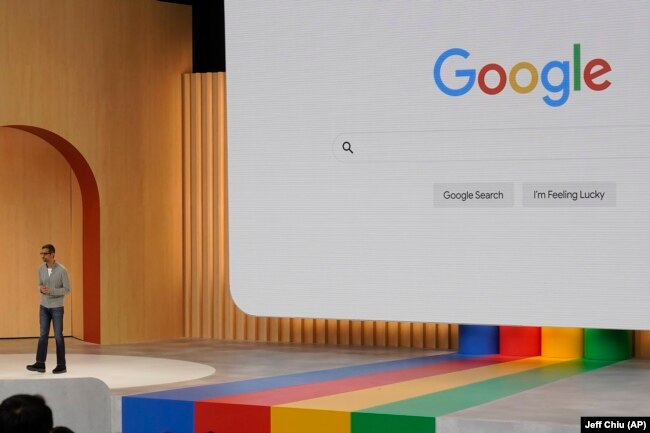 Shefi ekzekutiv i Google-it, Sundar Pichai, gjatë prezantimit.
