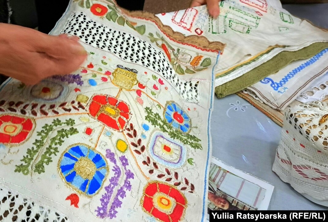 Ukrainian linen backpack with top traditional embroidery.