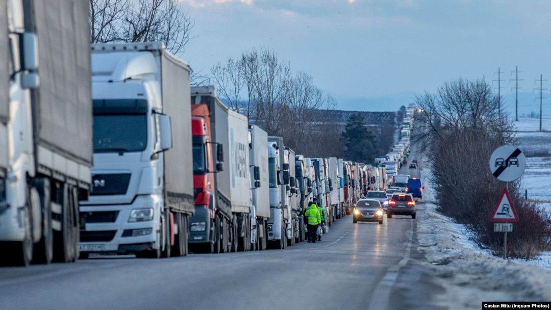 Prostestul fermierilor și transportatorilor a blocat Vama Siret de aproape o săptămână.