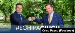 Cristian Pascu (în dreapta) este consilier local în Primăria Sectorului 6 din București, făcând parte din echipa de campanie a actualului primar Ciprian Ciucu.