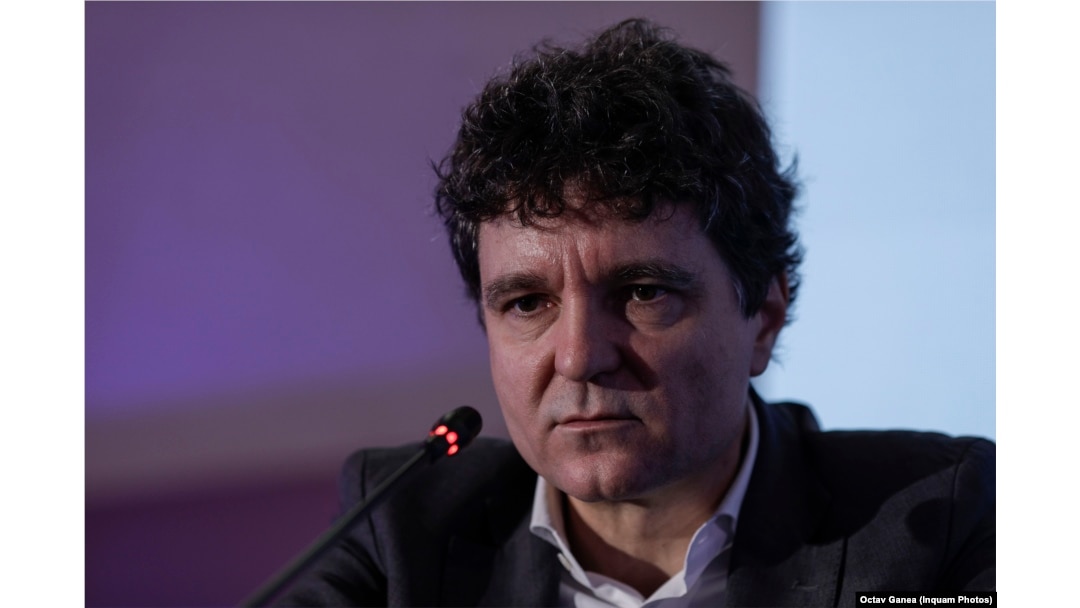Documentul, despre care experții spun că are o autenticitate îndoielnică, afirmă că primarul general al Capitalei, Nicușor Dan, și-ar fi pârât un coleg și un profesor.