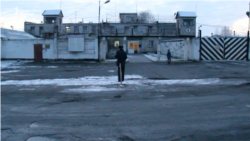 Rusia începe să închidă închisori deoarece atât condamnații, cât și personalul sunt trimiși pe front