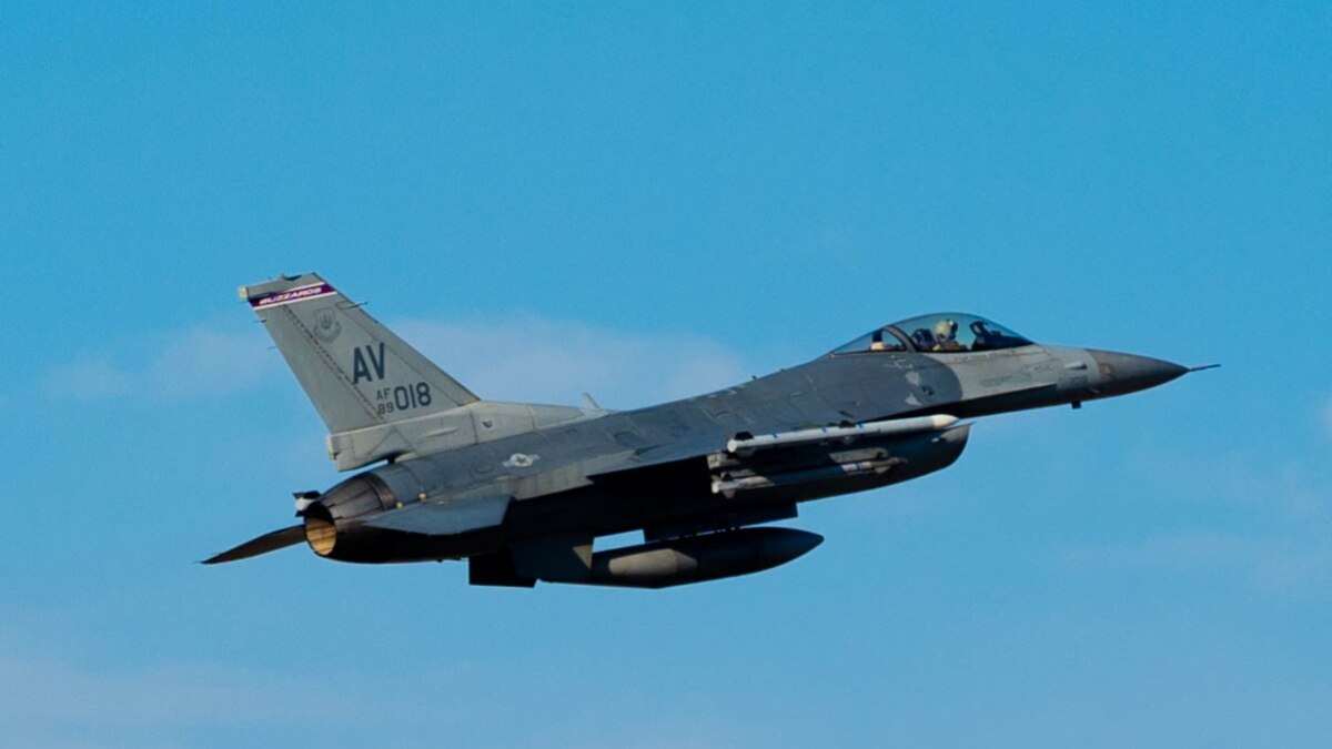 Ігнат про умови для передачі F-16