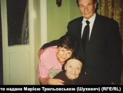 Родина головнокомандувача УПА Романа Шухевича: дружина Наталія, син Юрій, донька Марія