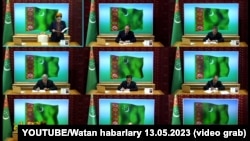 Туркменские телезрители говорят, что содержание программ туркменских телеканалов заставляет людей искать информацию в СМИ других стран.