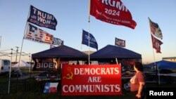 Pripreme za prvi izborni skup bivšeg predsjednika SAD, Donalda Trumpa u gradu Waco u Teksaku, 24. mart 2023. 