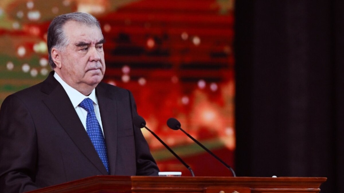 Президент Таджикистану назвав нинішню ситуацію у світі «новою фазою Холодної війни»
