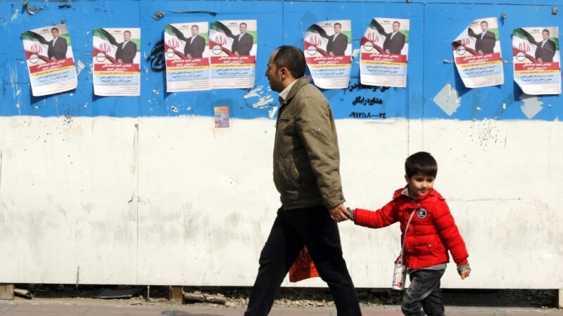 Brojni istaknuti Iranci pozivaju na bojkot 'insceniranih' izbora