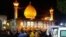 یکی از عکس هایی که رسانه های ایران از شاهچراغ شیراز پس از تیراندازی روز یکشنبه منتشر کردند