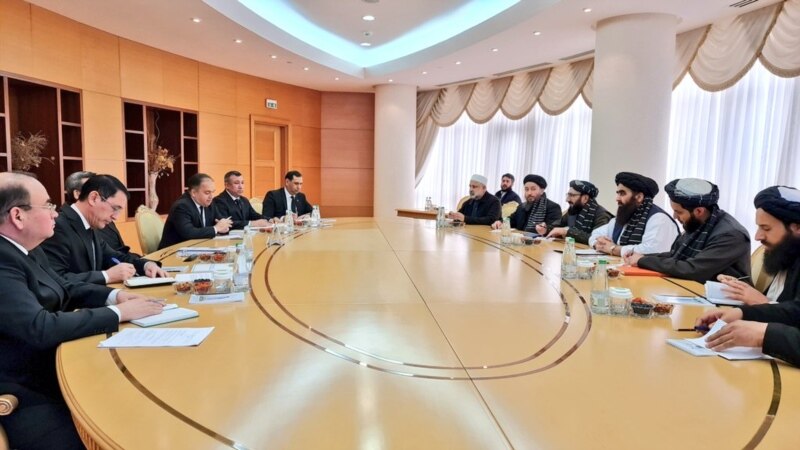 متقي د ترکمنستان د بهرنیو چارو وزیر سره د افغانستان- ترکمنستان د ترانزیت او انتقالاتو په اړه خبرې کړي