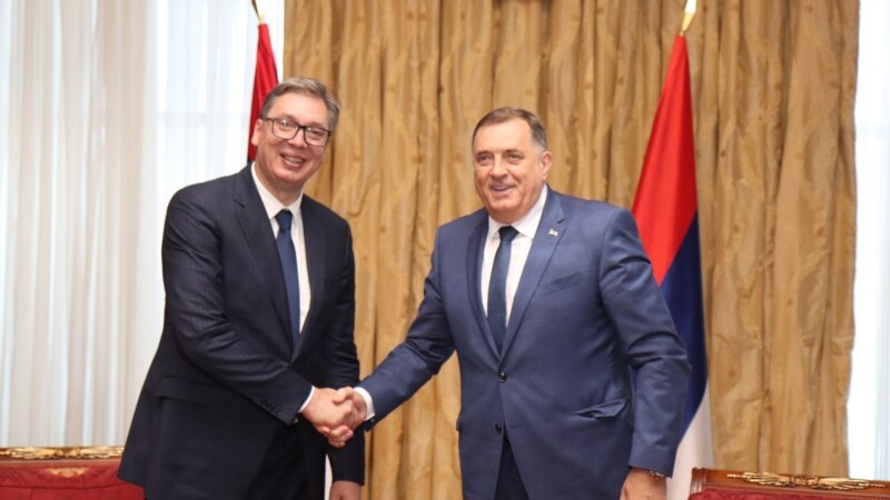 Sankcije rukovodstvu RS-a za Srbiju ne postoje, poručio Vučić iz Banje Luke 