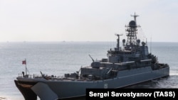 A Novocserkasszk partra szállító hajó gyakorlatozása 2016. szeptember 9-én