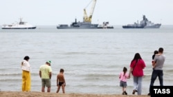 Moscow naval ships lie moored off the Caspian Sea port of Kaspiisk in Russia's Daghestan. (file photo)