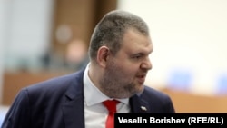 Лидерът на ДПС Делян Пеевски на извънредното заседание на парламента, 2 април 2024 г.