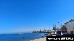 <div>Морской порт в Феодосии стал последним пристанищем для российского БДК &laquo;Новочеркасск&raquo;, пострадавшего в результате удара ВСУ в декабре прошлого года.</div>
