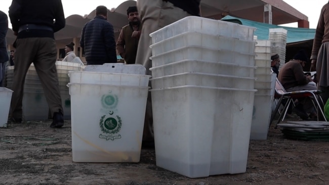 Pakistanis Go To Polls Amid Political Turmoil And Fresh Militant Attacks