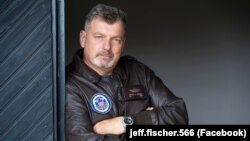 Полковник Военно-воздушных сил США в отставке Джеффри Фишер