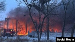 სარაკეტო დარტყმით გამოწვეული ხანძარი კრივოი-როგში. 2024 წლის 8 იანვარი