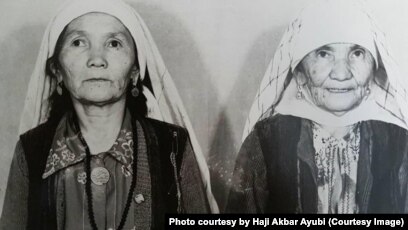 Таныстарға бағытталған жалған порнография Орыс тілінде өгей қызымен жыныстық қатынас