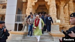 از نارندرا مودی به عنوان نخست‌وزیری یاد می‌شود که تلاش می‌کند هند را از یک دموکراسی سکولار به یک حکومت هندو بدل کند