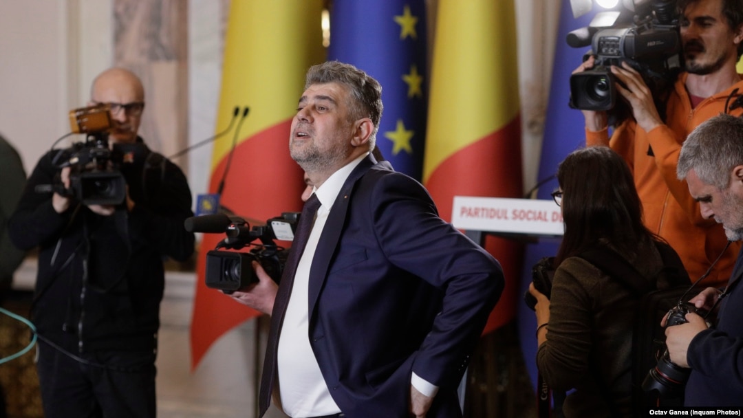 Președintele PSD Marcel Ciolacu la conferința de presă în care - împreună cu Nicolae Ciucă, președintele PNL - a anunțat calendarul alegerilor din 2024 și comasarea alegerilor europarlamentare cu cele locale, în data de 9 iunie.